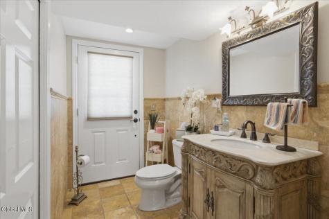 8 Westover Road Troy NY 12180