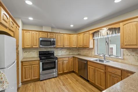 147 Bruce Street Schenectady NY 12302