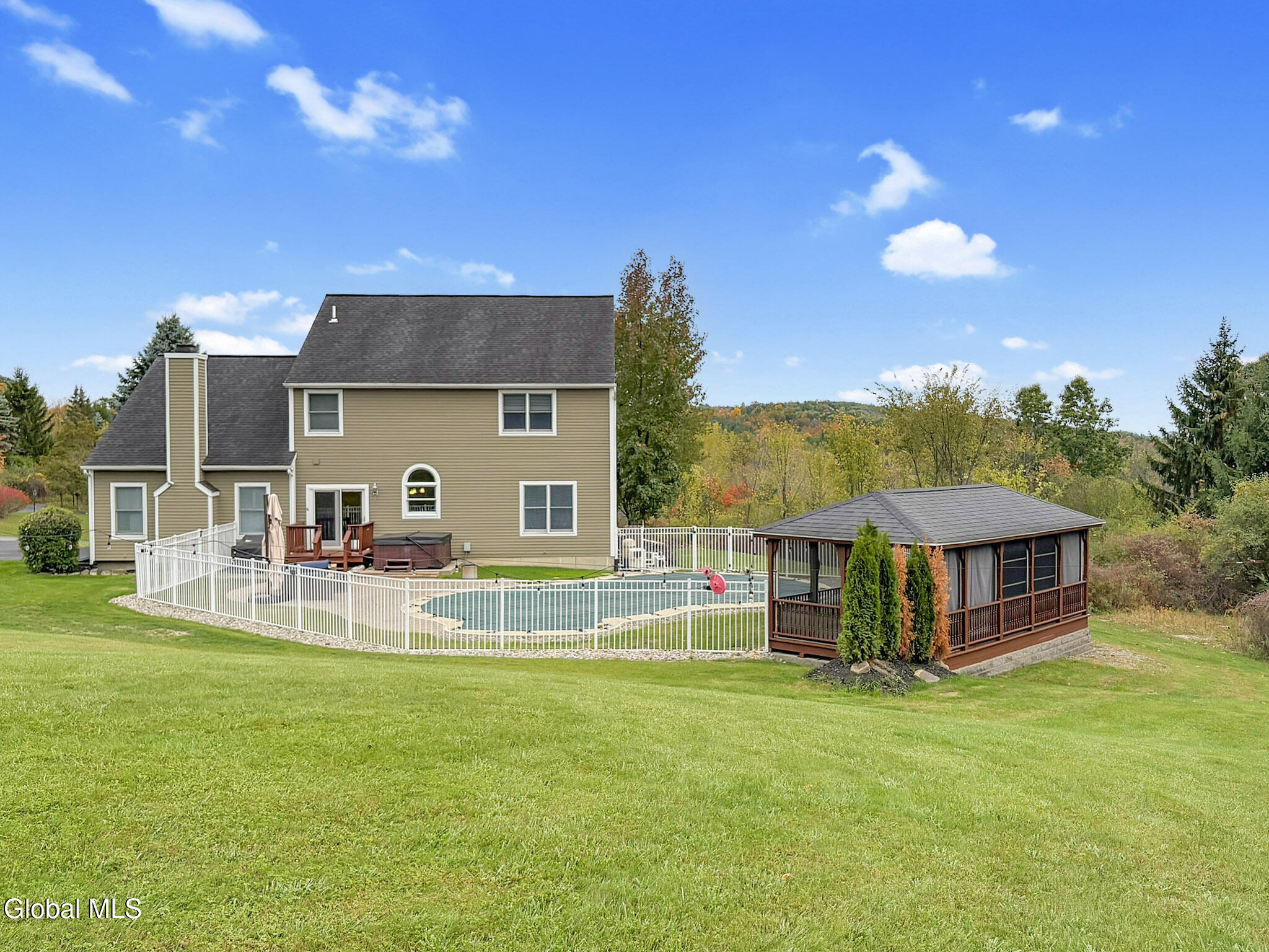 61 Indian Pipe Drive Wynantskill NY 12198