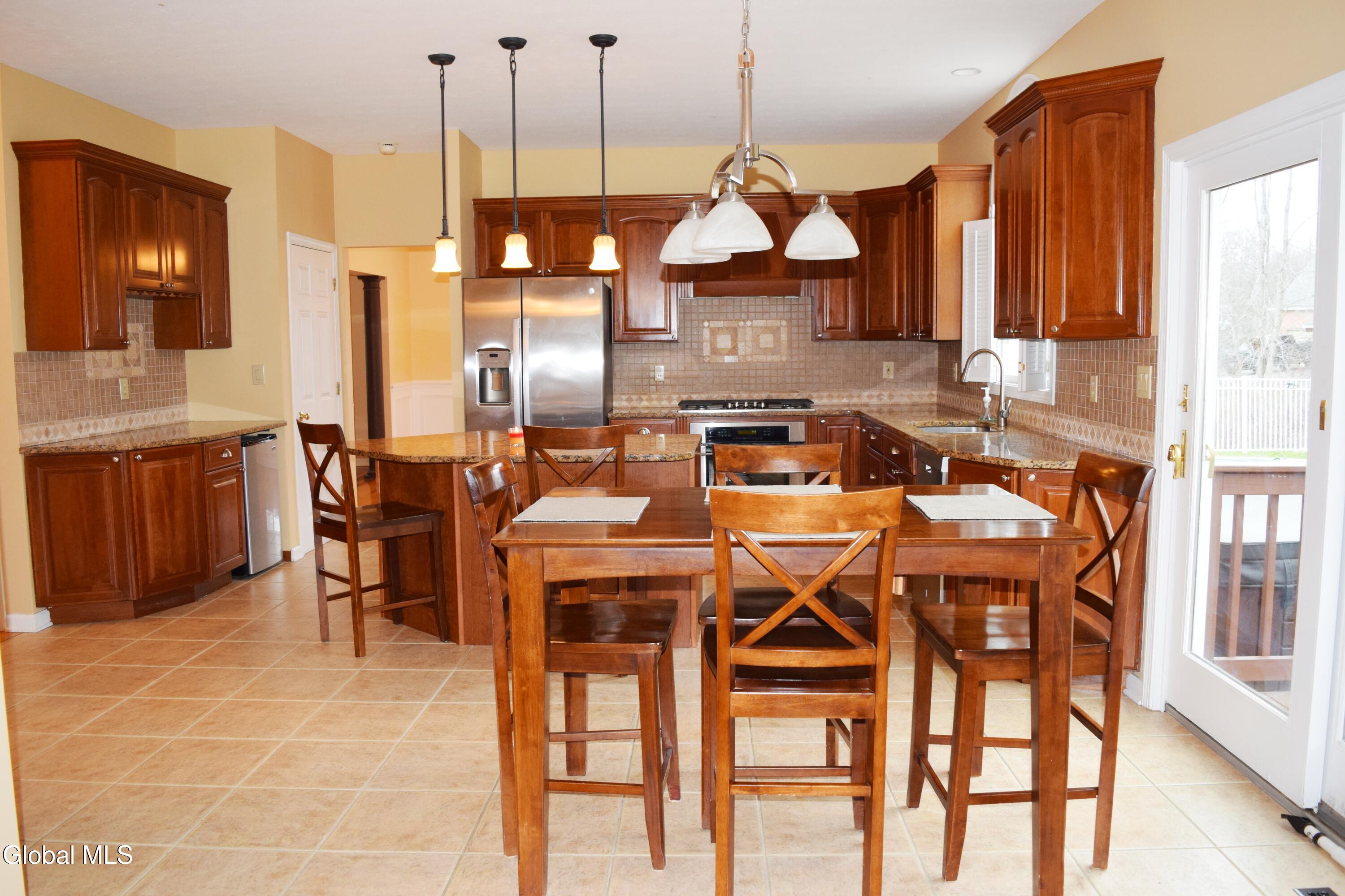 61 Indian Pipe Drive Wynantskill NY 12198