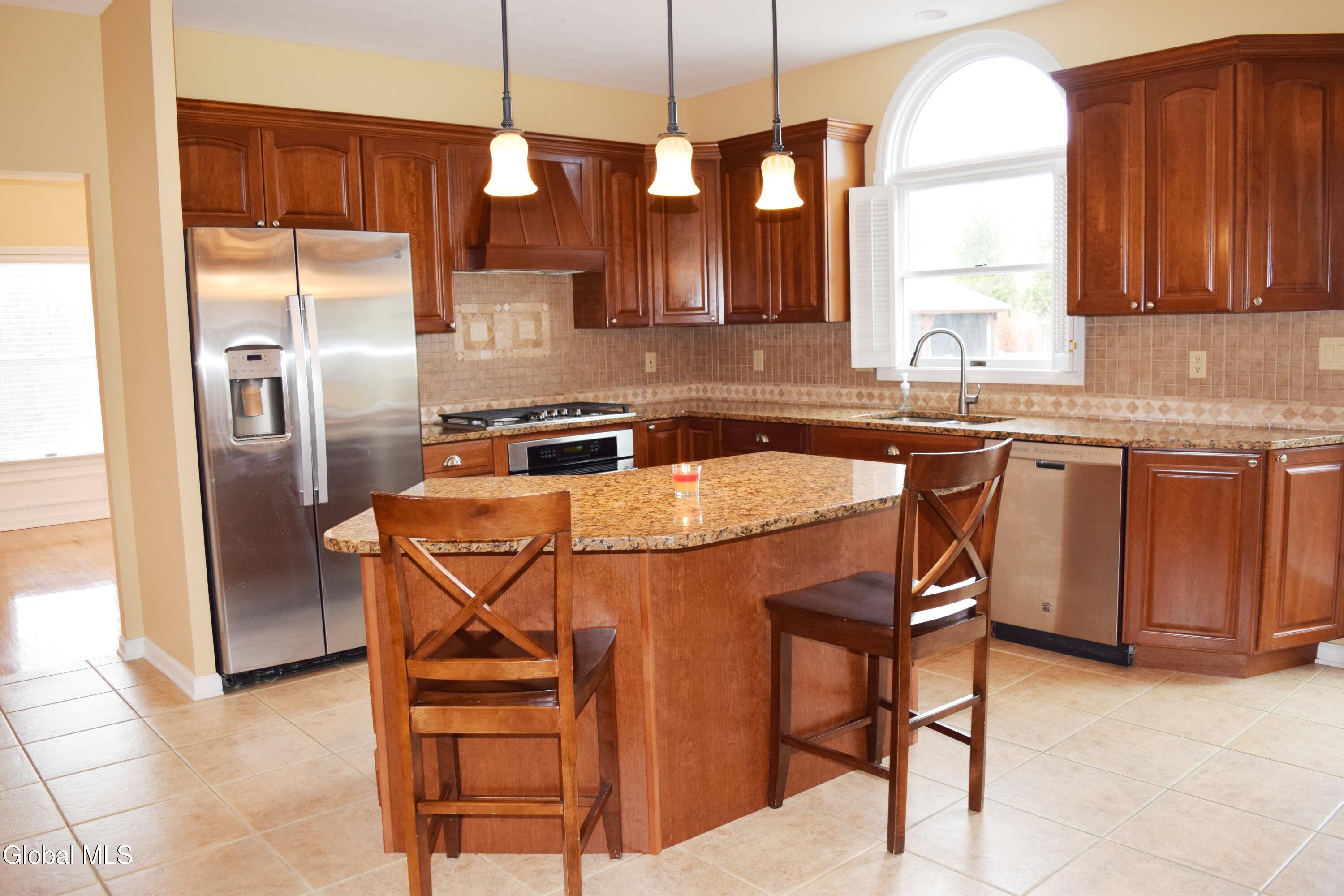 61 Indian Pipe Drive Wynantskill NY 12198