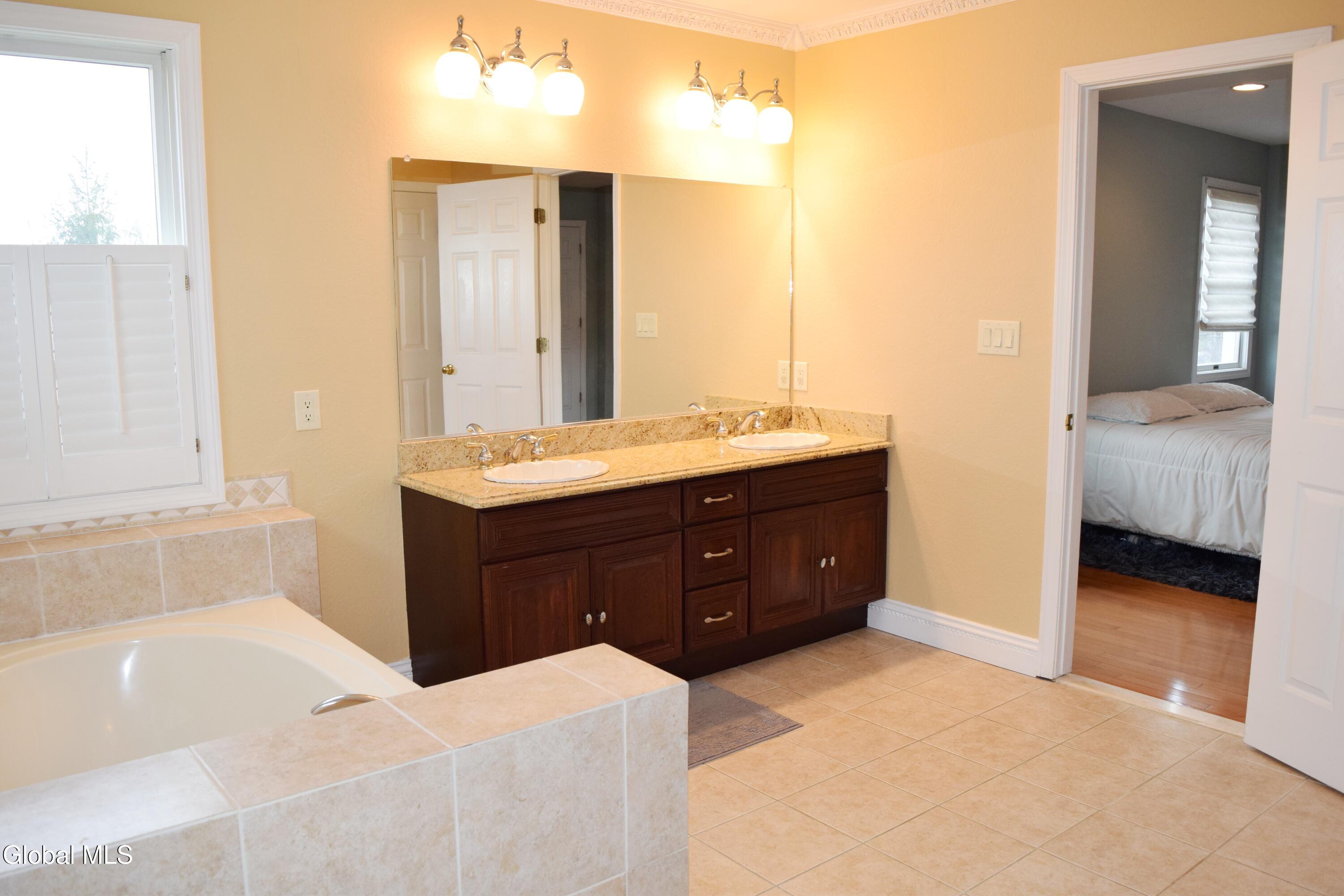 61 Indian Pipe Drive Wynantskill NY 12198