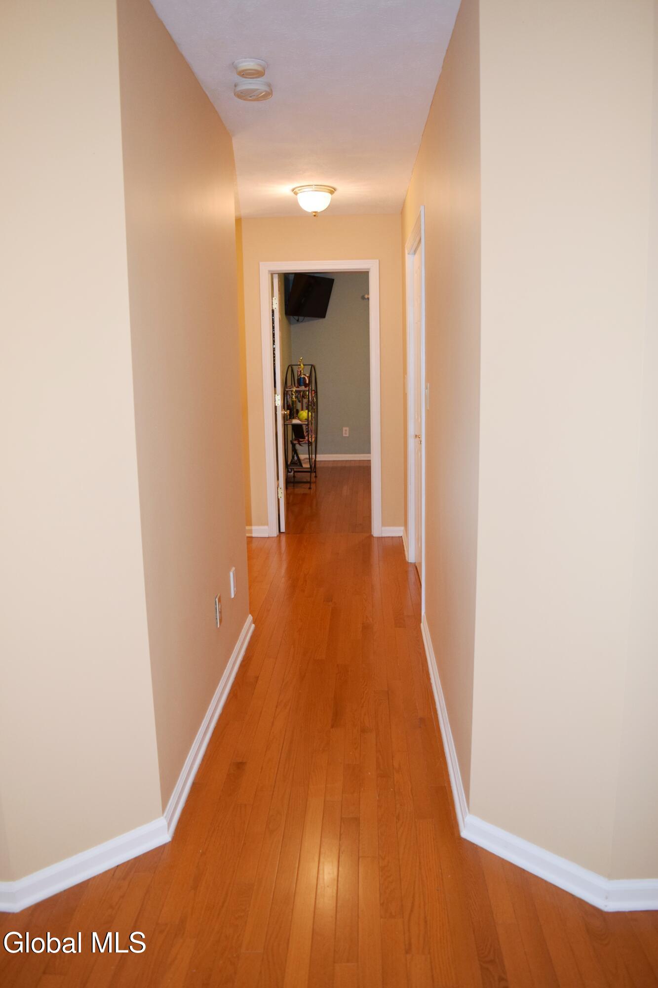 61 Indian Pipe Drive Wynantskill NY 12198