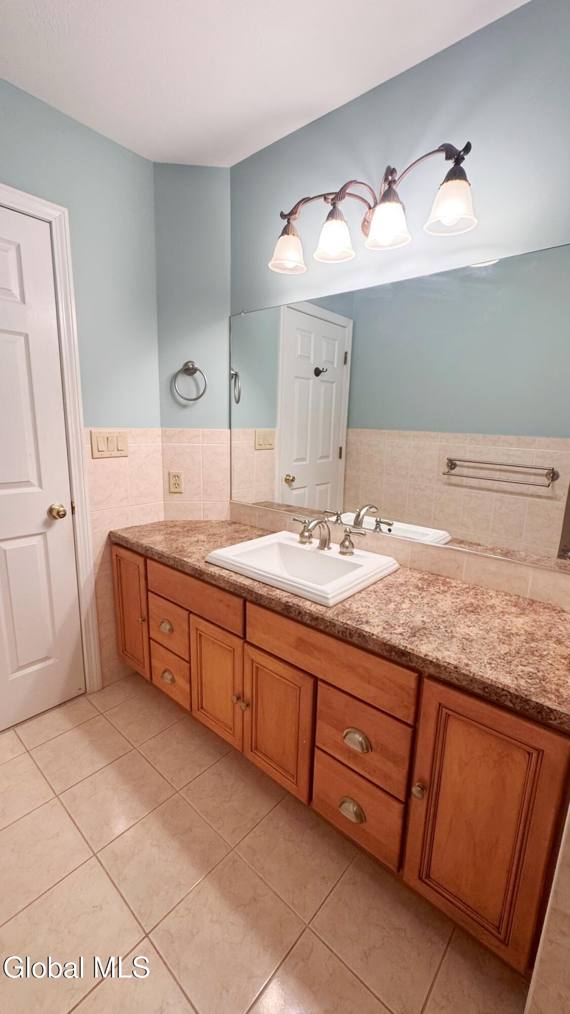 61 Indian Pipe Drive Wynantskill NY 12198