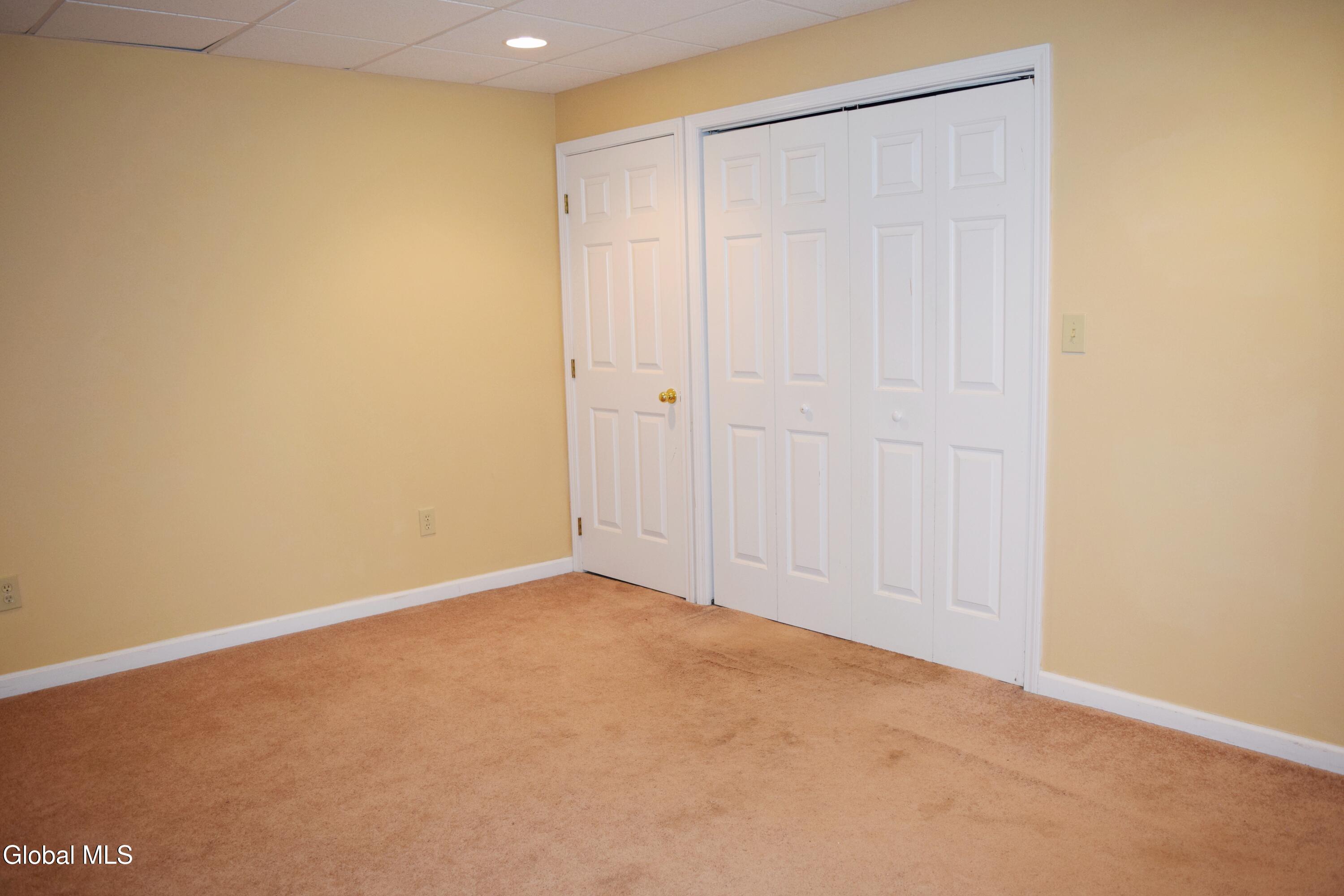 61 Indian Pipe Drive Wynantskill NY 12198