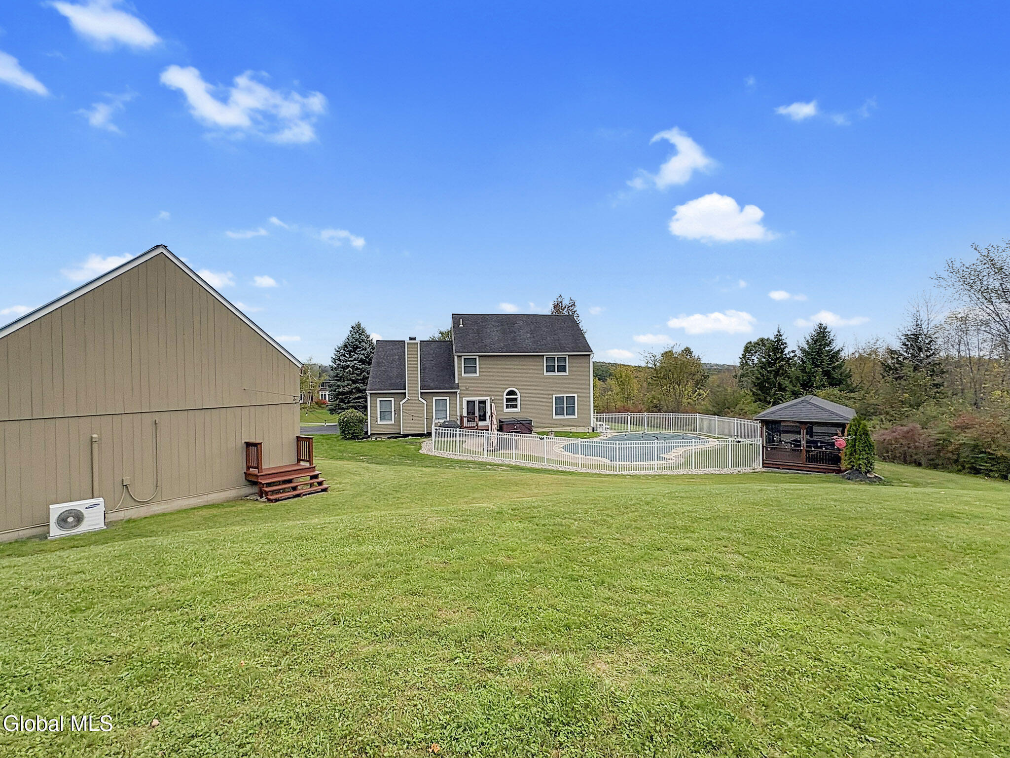 61 Indian Pipe Drive Wynantskill NY 12198