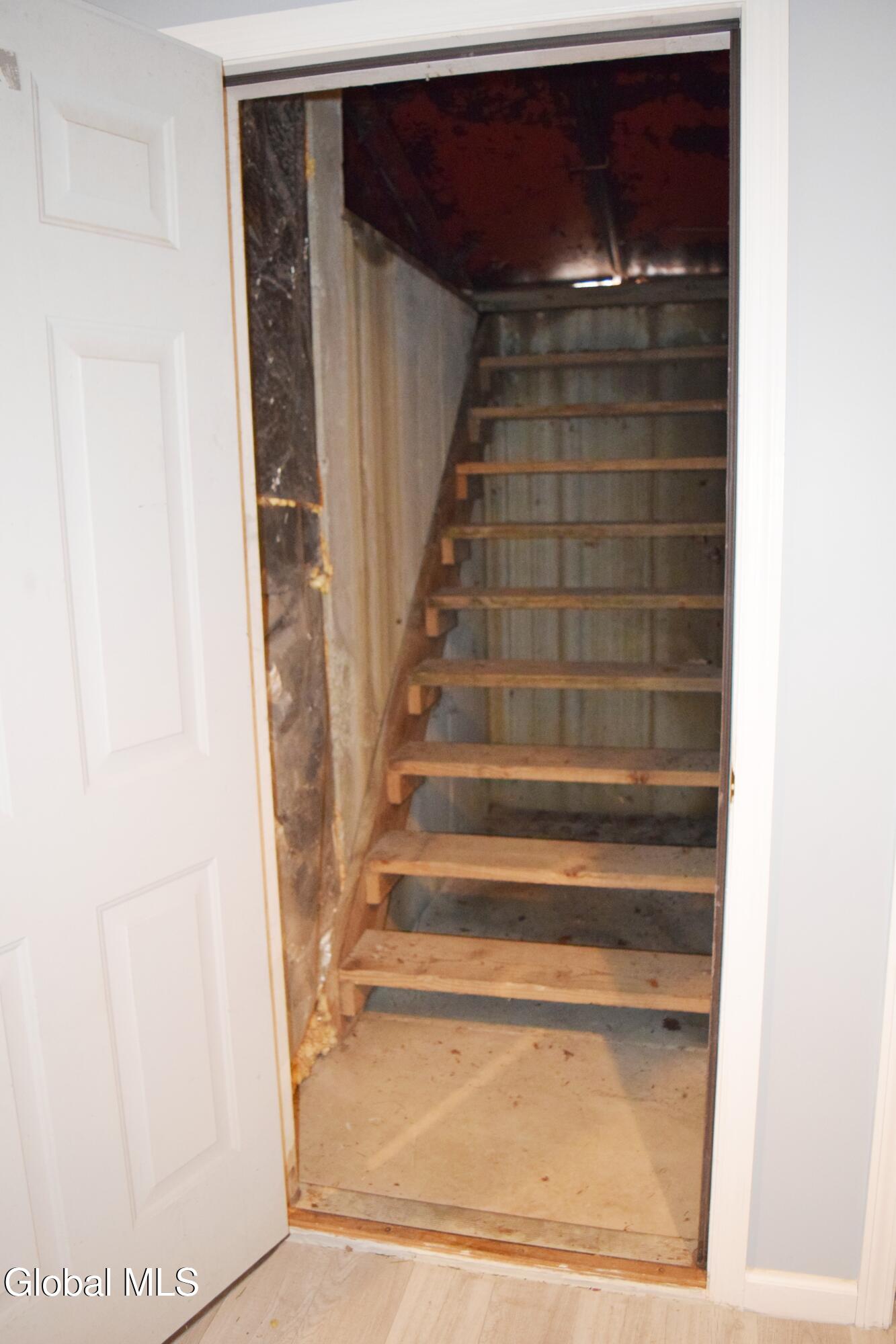 61 Indian Pipe Drive Wynantskill NY 12198