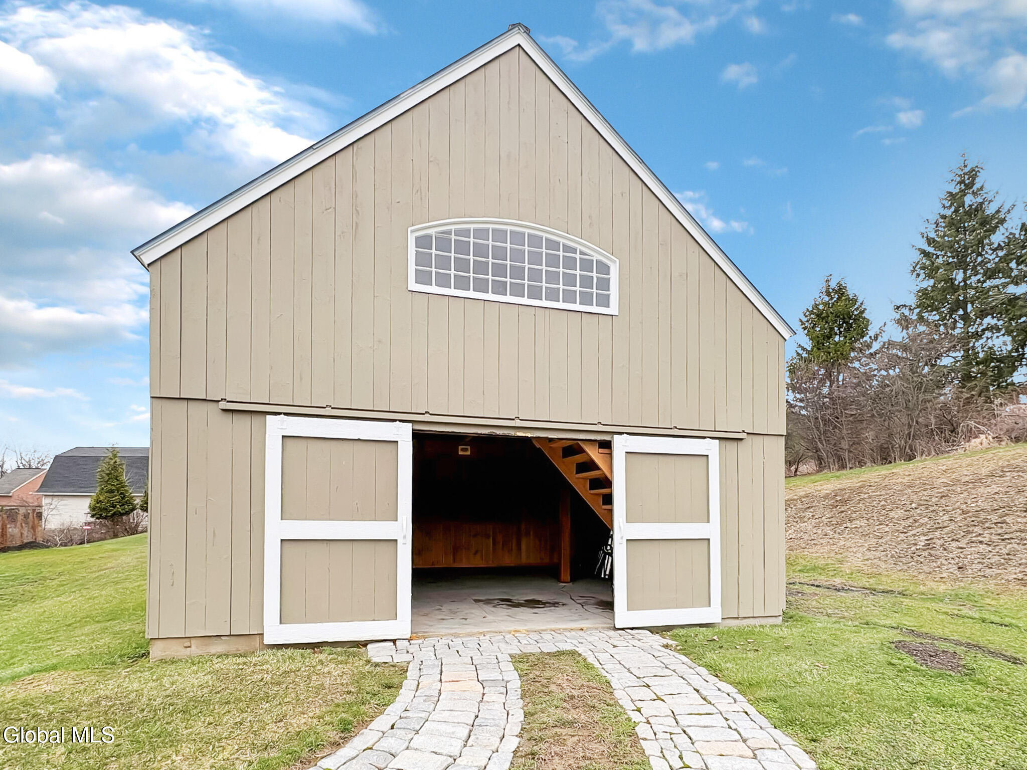 61 Indian Pipe Drive Wynantskill NY 12198