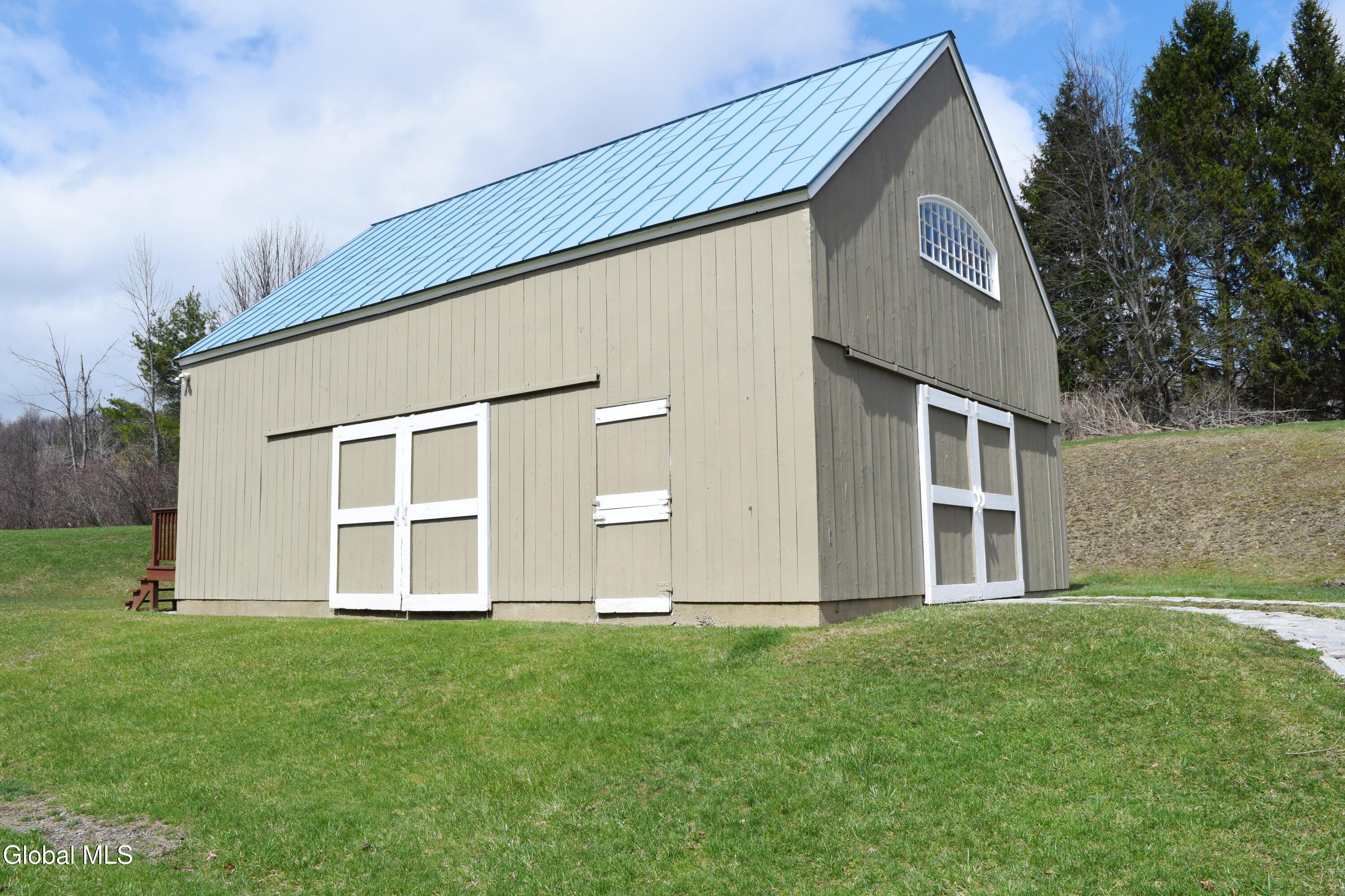61 Indian Pipe Drive Wynantskill NY 12198