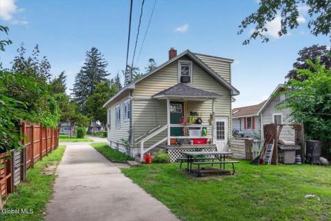 190 Greenlawn Avenue Schenectady NY 12306