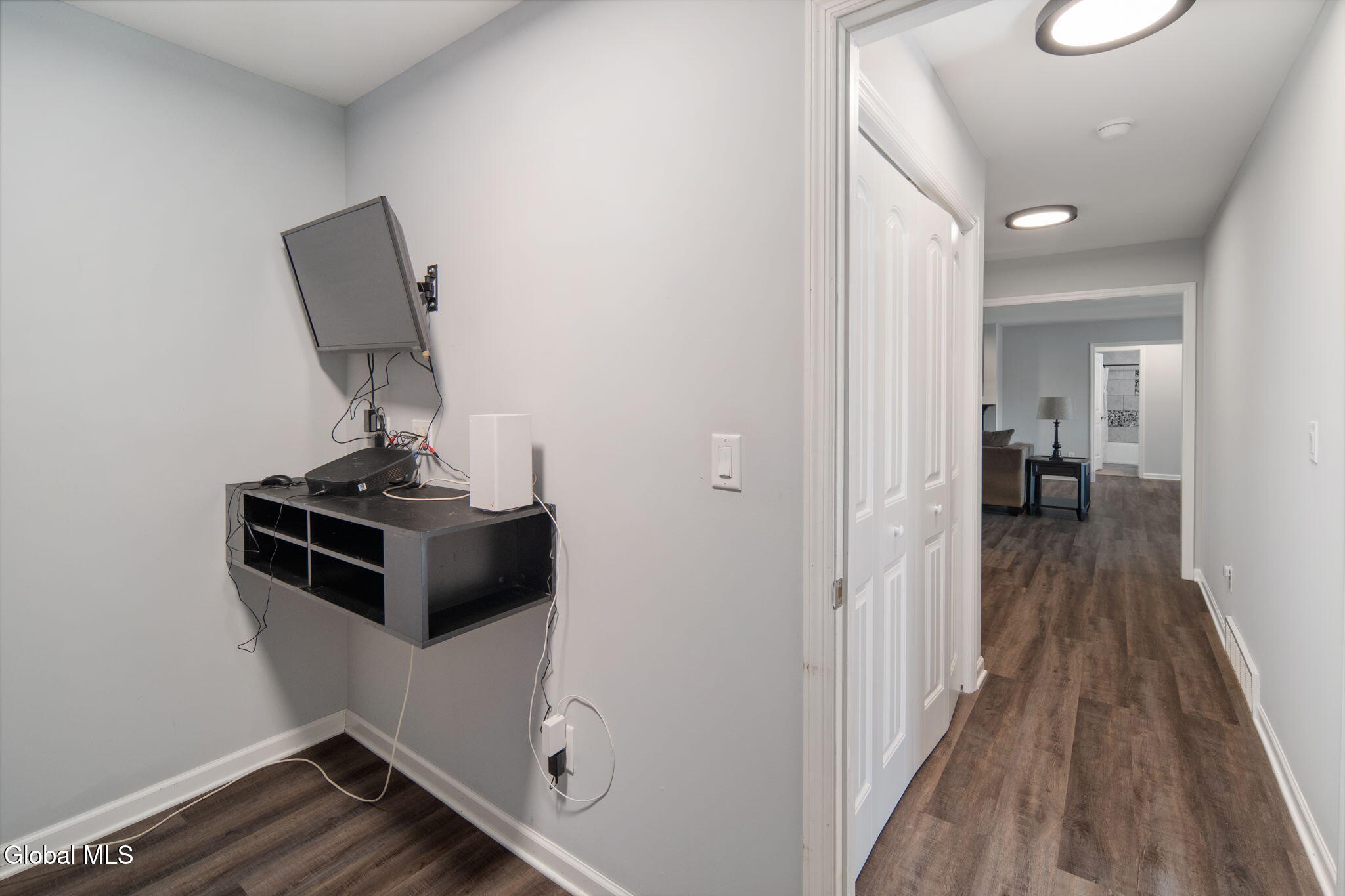 526 Shun Pike Sloansville NY 12160