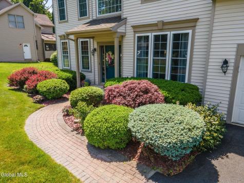 46 Mann Boulevard Halfmoon NY 12065
