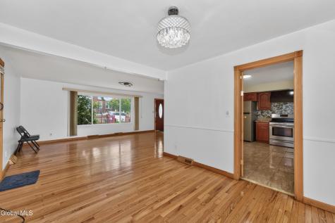 37 Marwill Street Albany NY 12209