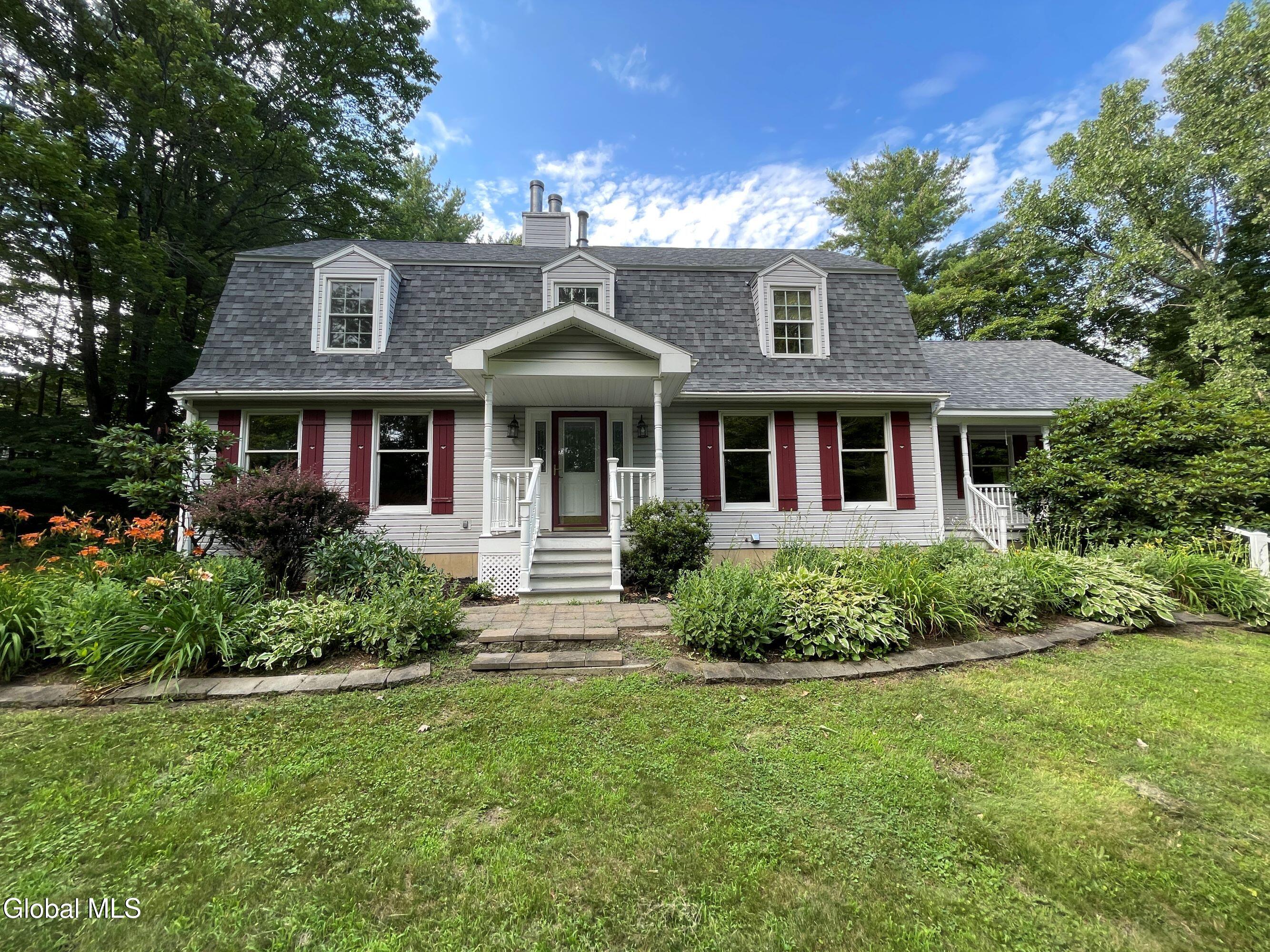 17 Johnny Cake Hollow Road Melrose NY 12121