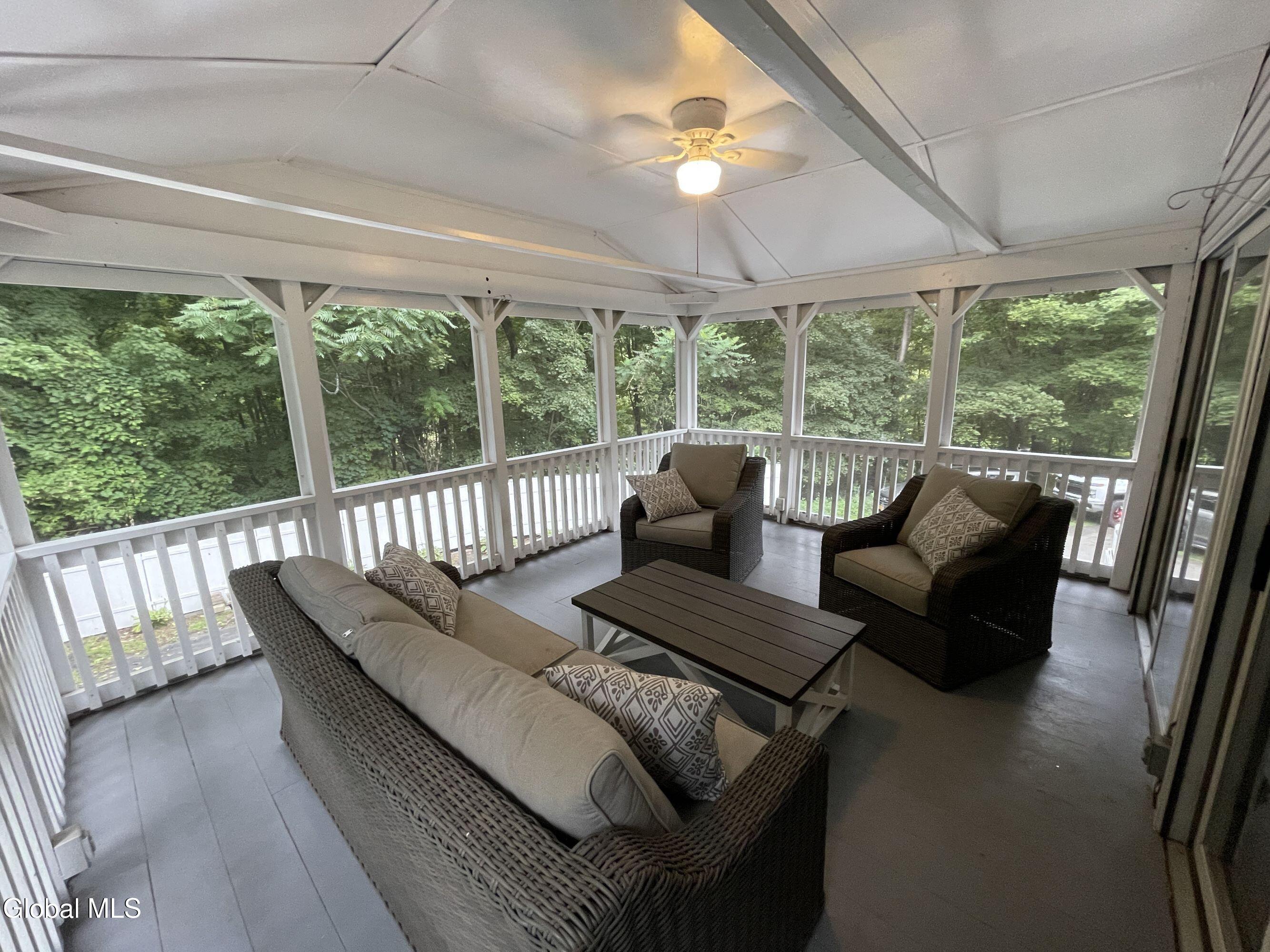 17 Johnny Cake Hollow Road Melrose NY 12121