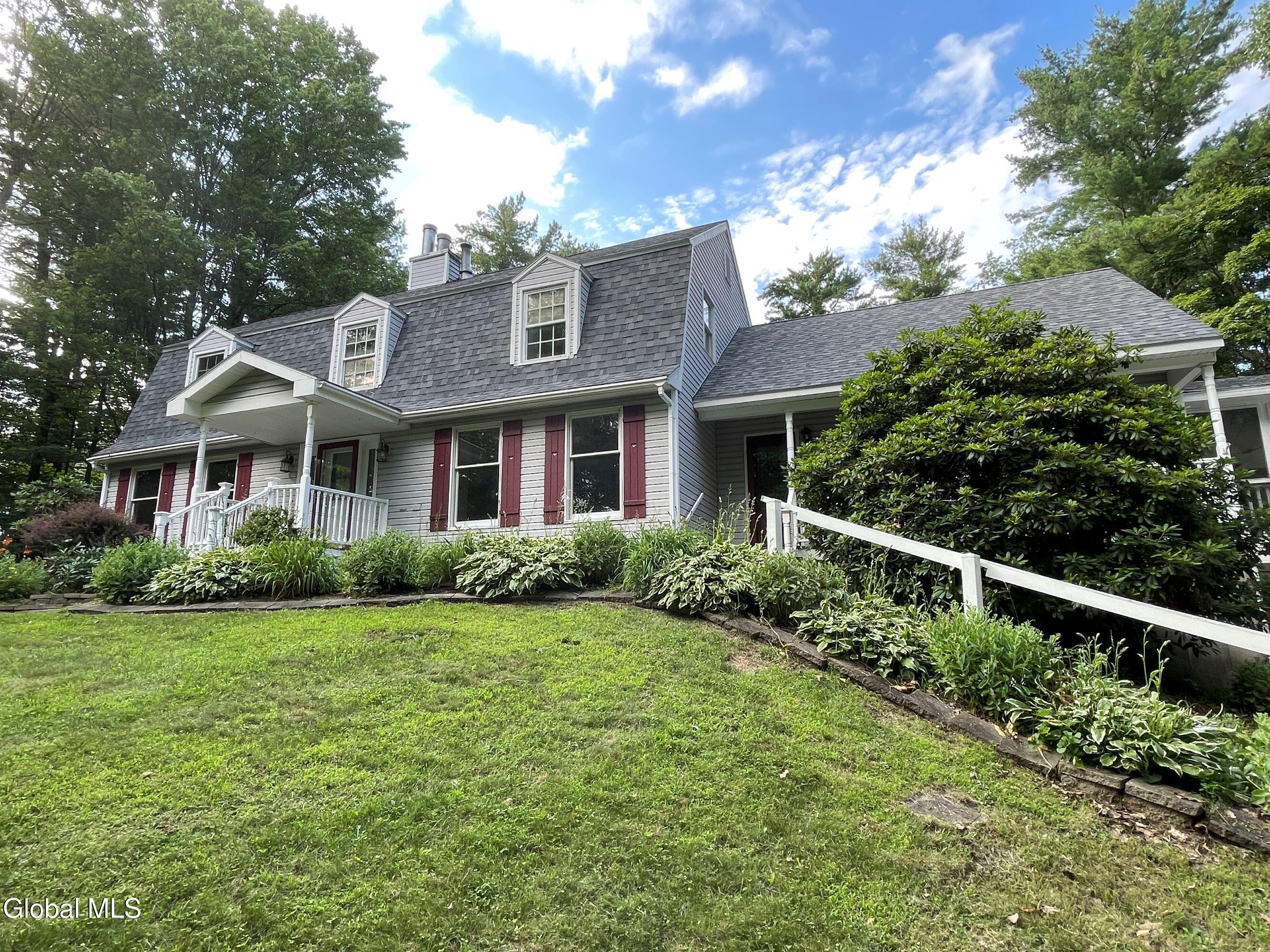 17 Johnny Cake Hollow Road Melrose NY 12121