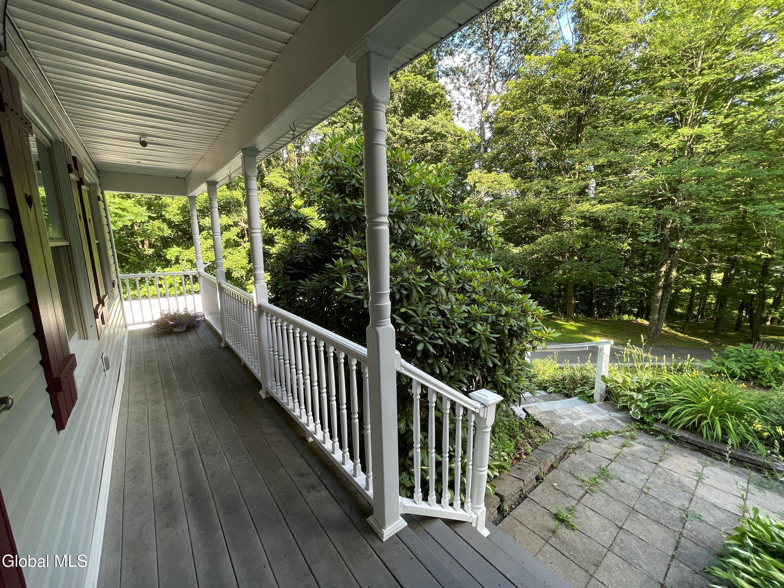 17 Johnny Cake Hollow Road Melrose NY 12121