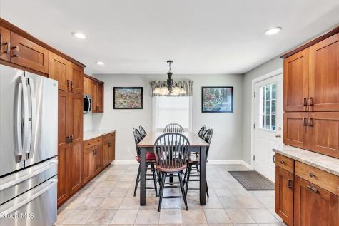 270 Daniels Avenue Schenectady NY 12304