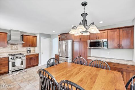 270 Daniels Avenue Schenectady NY 12304