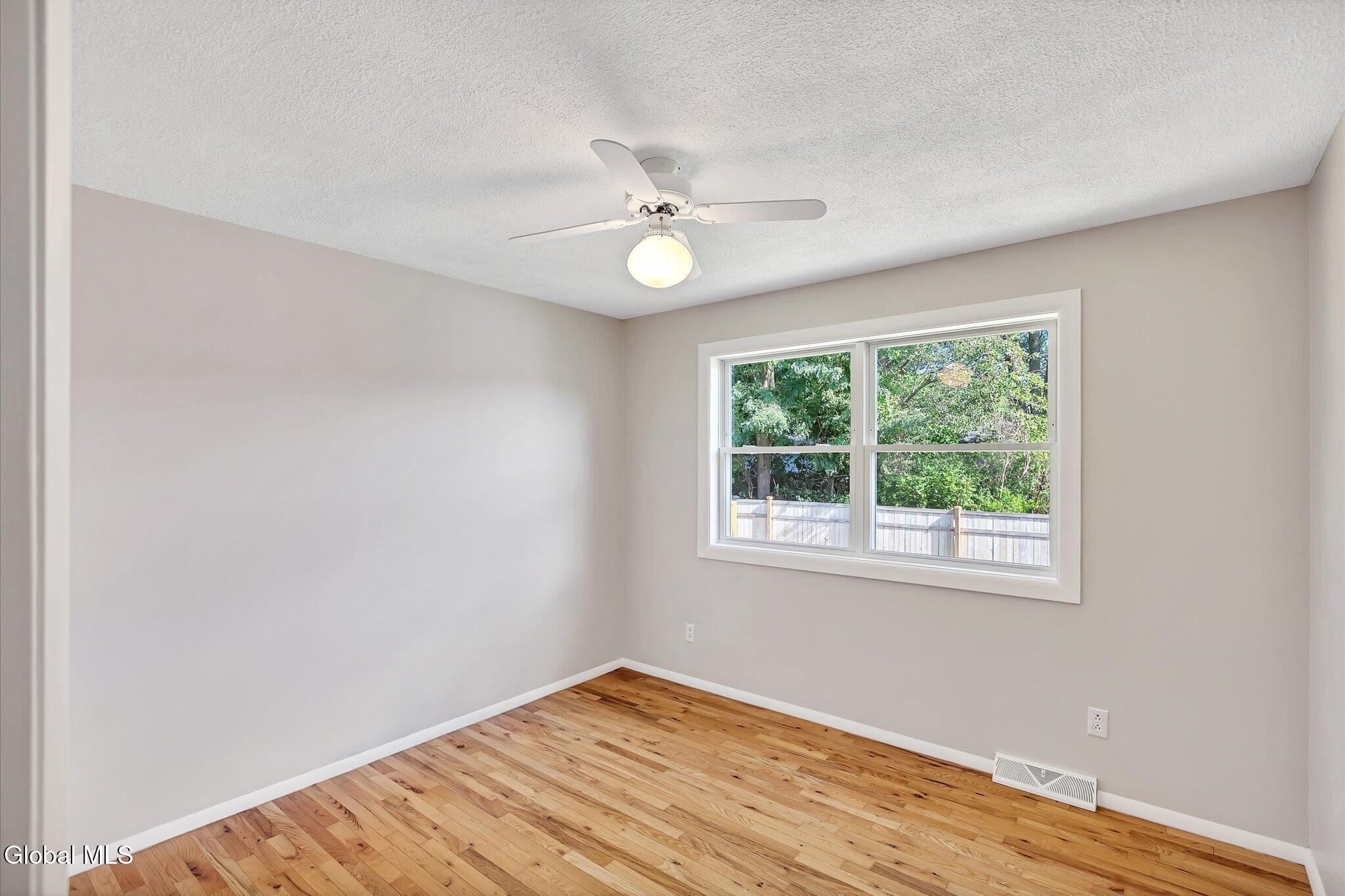 270 Daniels Avenue Schenectady NY 12304