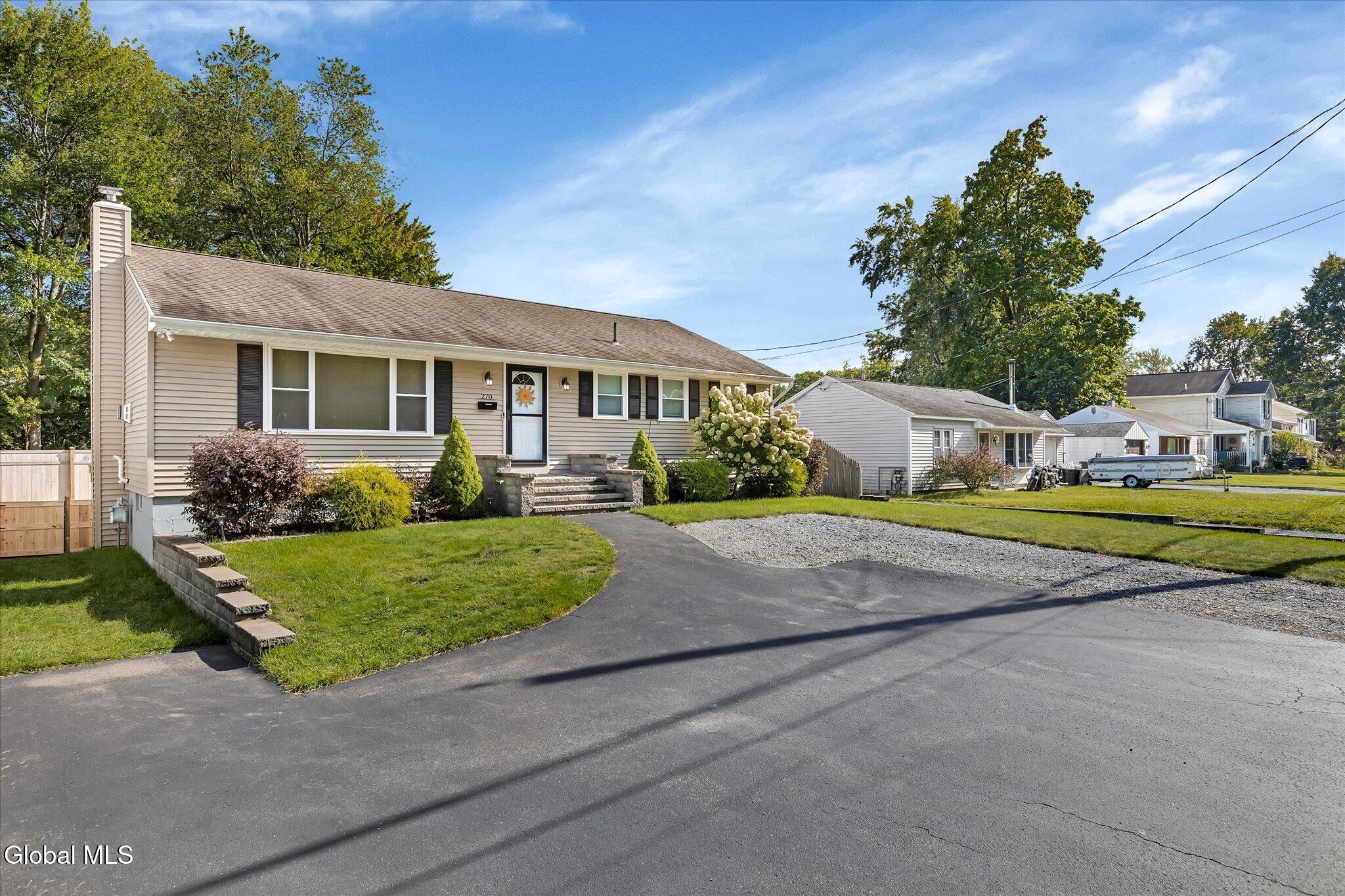 270 Daniels Avenue Schenectady NY 12304