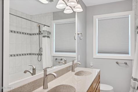 270 Daniels Avenue Schenectady NY 12304