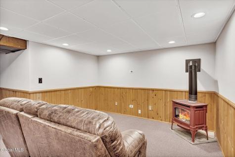 270 Daniels Avenue Schenectady NY 12304