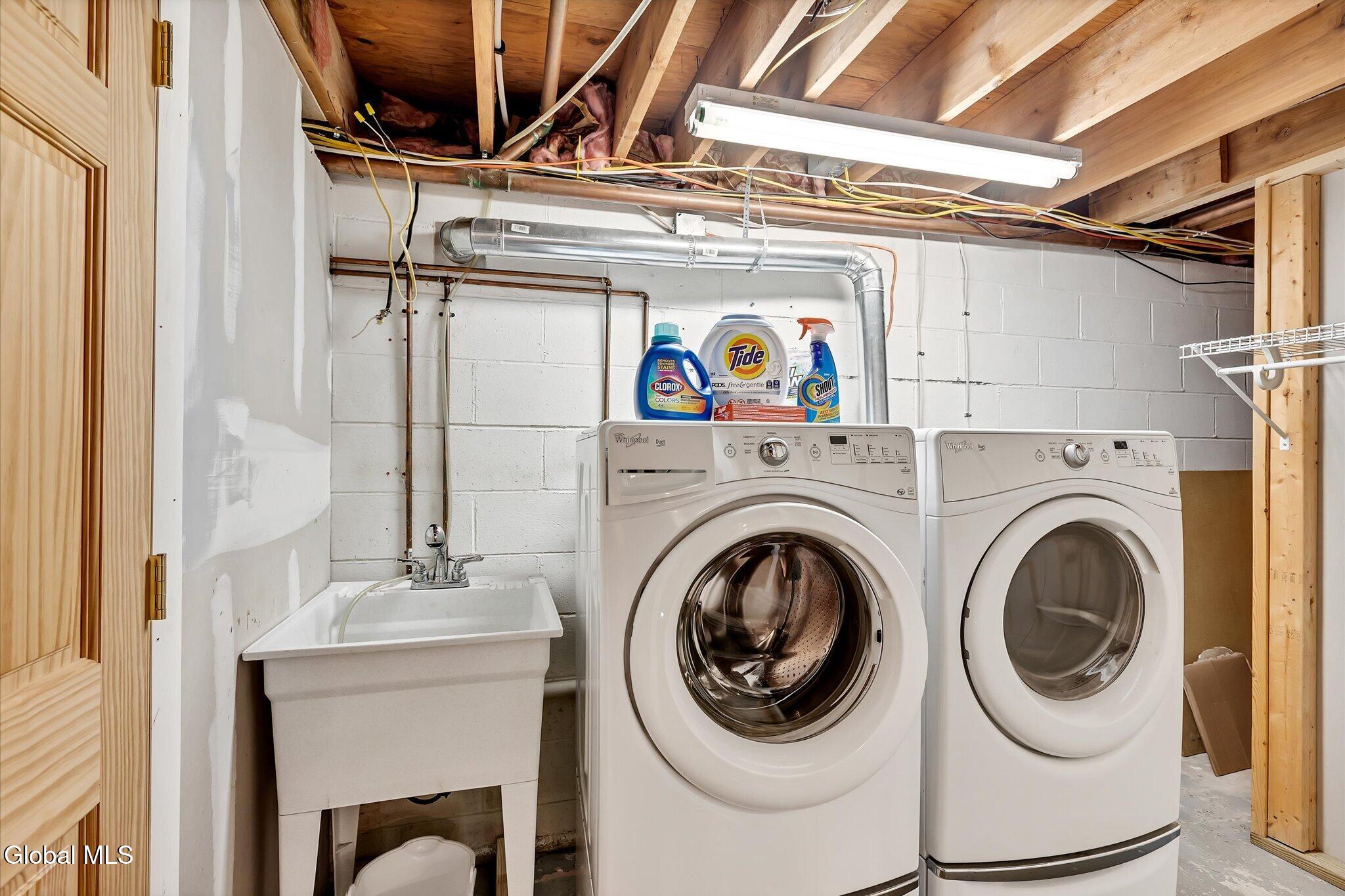 270 Daniels Avenue Schenectady NY 12304