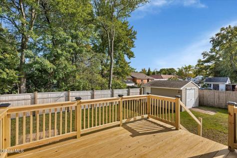 270 Daniels Avenue Schenectady NY 12304