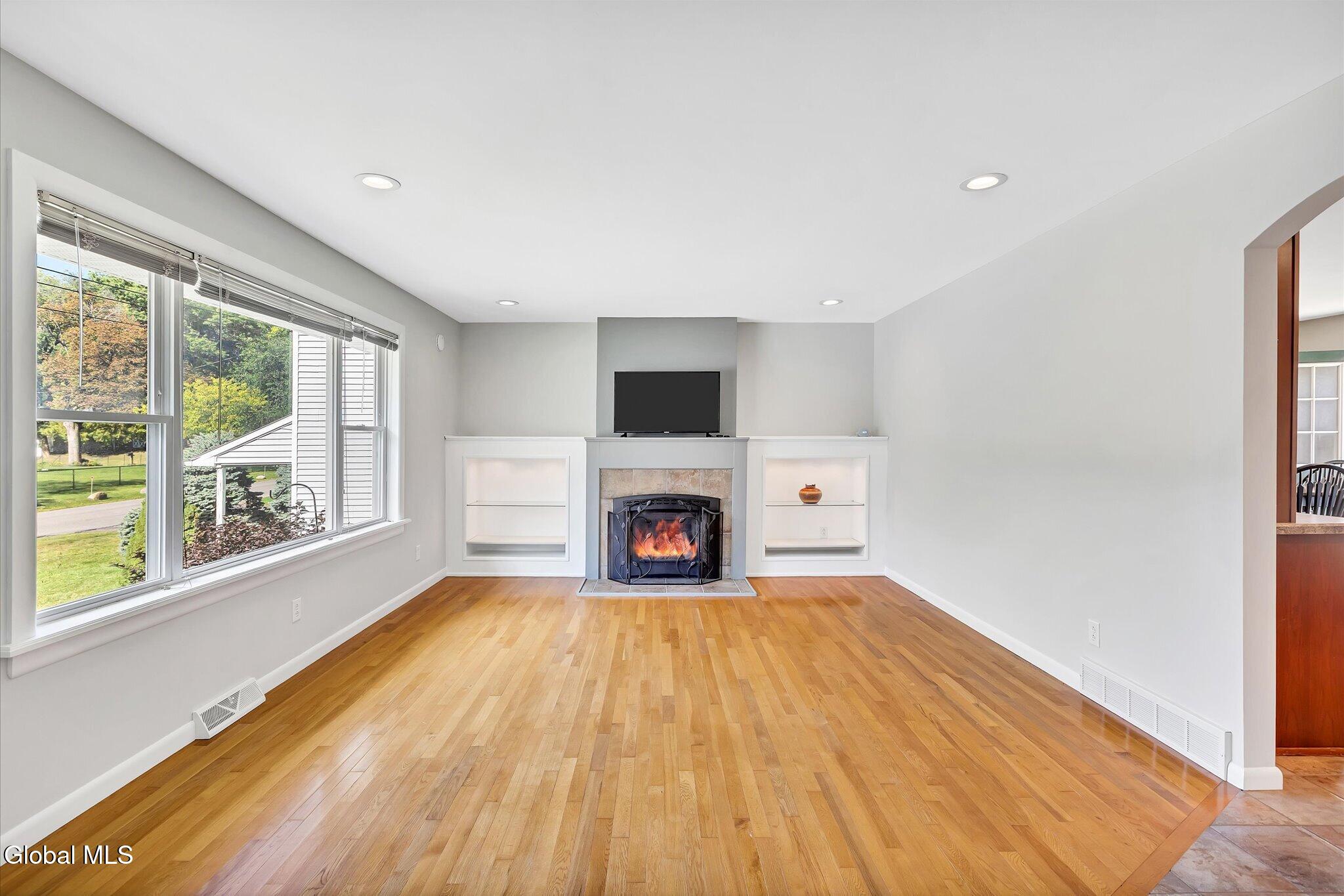 270 Daniels Avenue Schenectady NY 12304