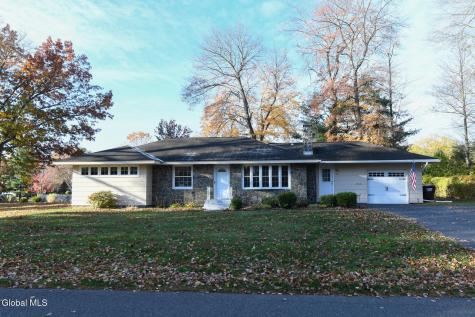 82 Brockley Drive Delmar NY 12054