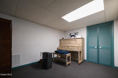 82 Brockley Drive Delmar NY 12054