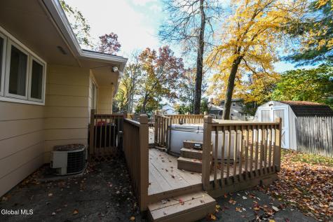 82 Brockley Drive Delmar NY 12054