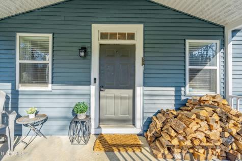 1612 W Glenville Road Amsterdam NY 12010