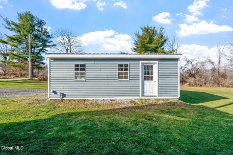 1612 W Glenville Road Amsterdam NY 12010