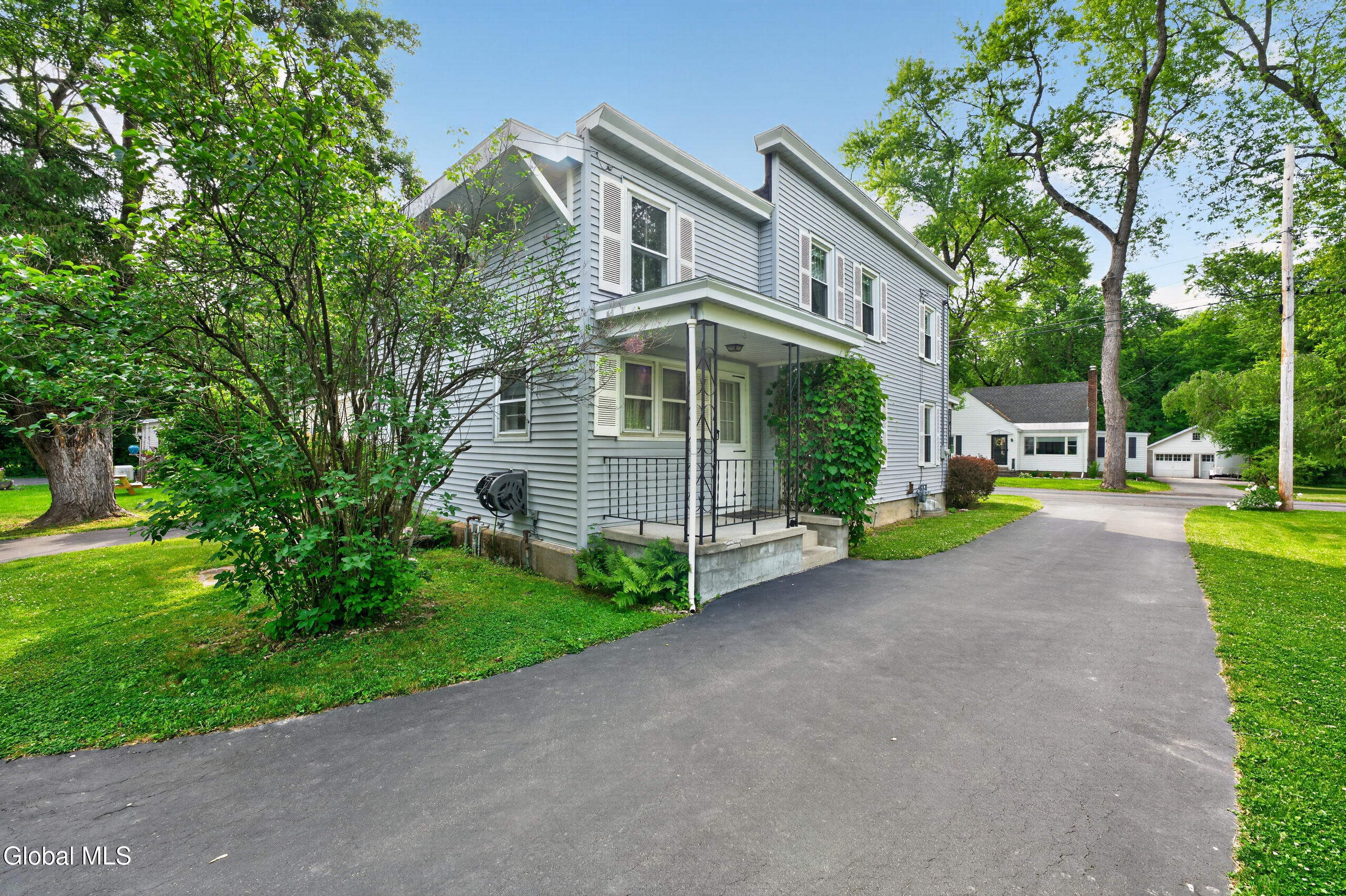 57 Willowbrook Avenue South Bethlehem NY 12161
