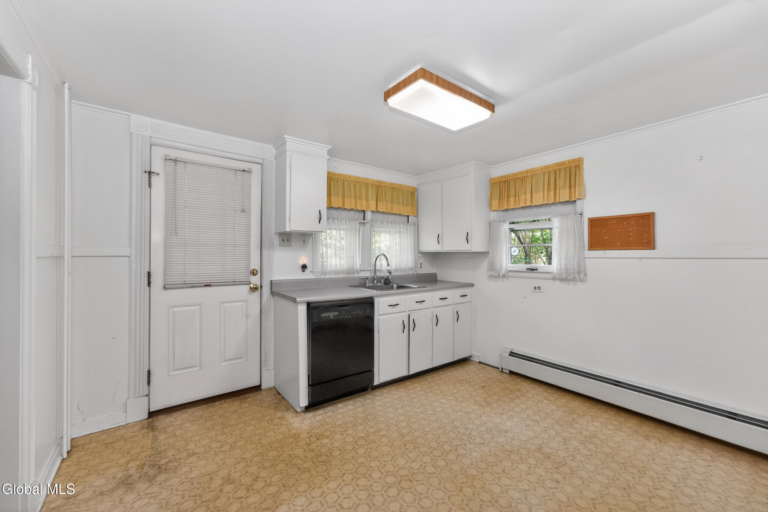 57 Willowbrook Avenue South Bethlehem NY 12161