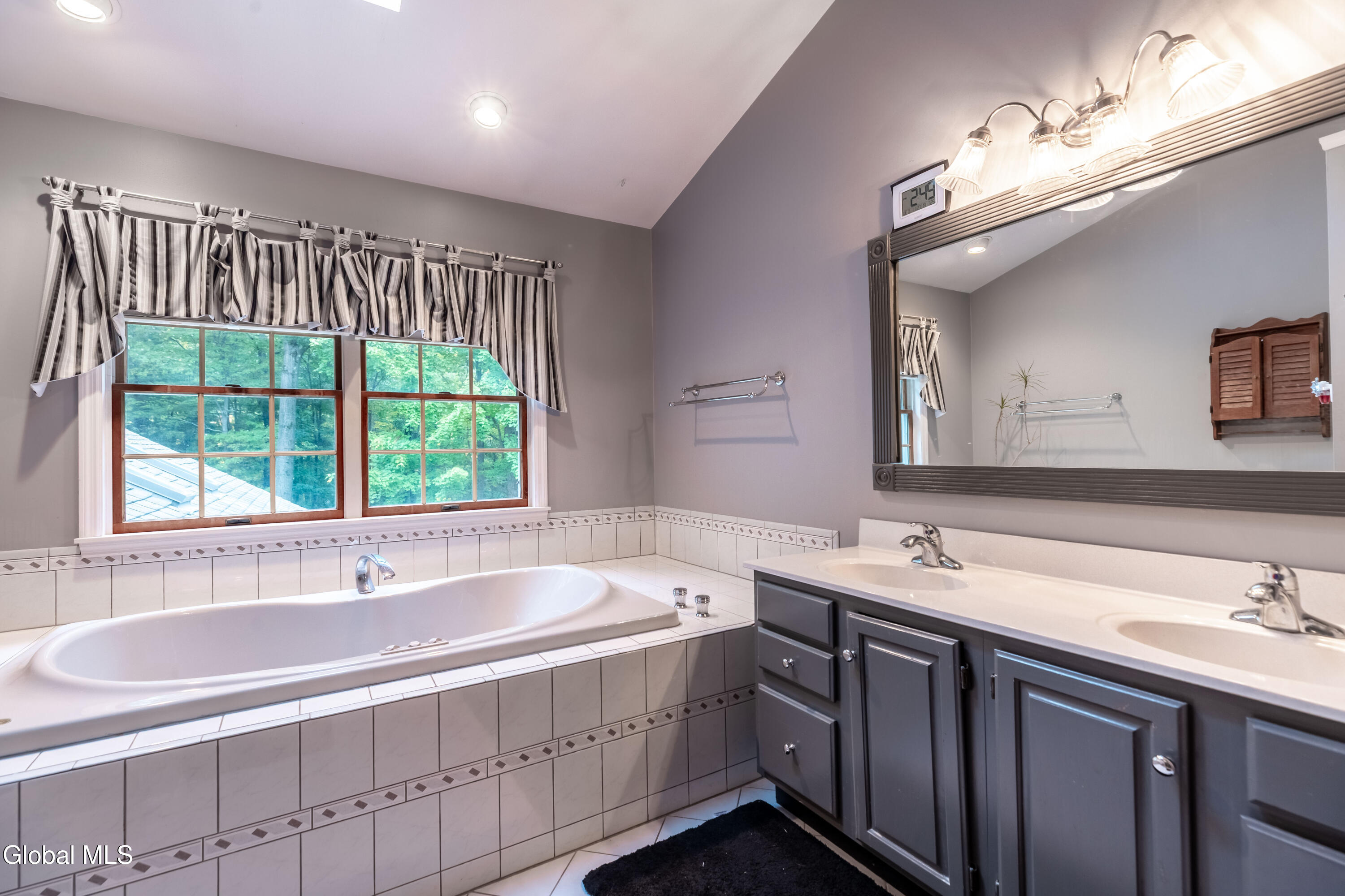2548 Fawn Ridge Castleton On Hudson NY 12033