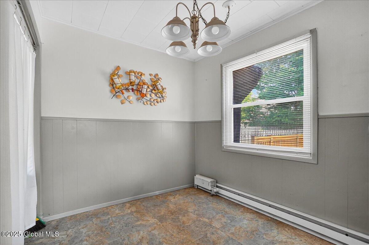 302 S William Street Johnstown NY 12095