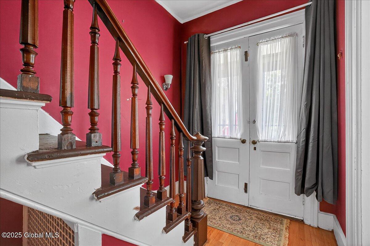 302 S William Street Johnstown NY 12095