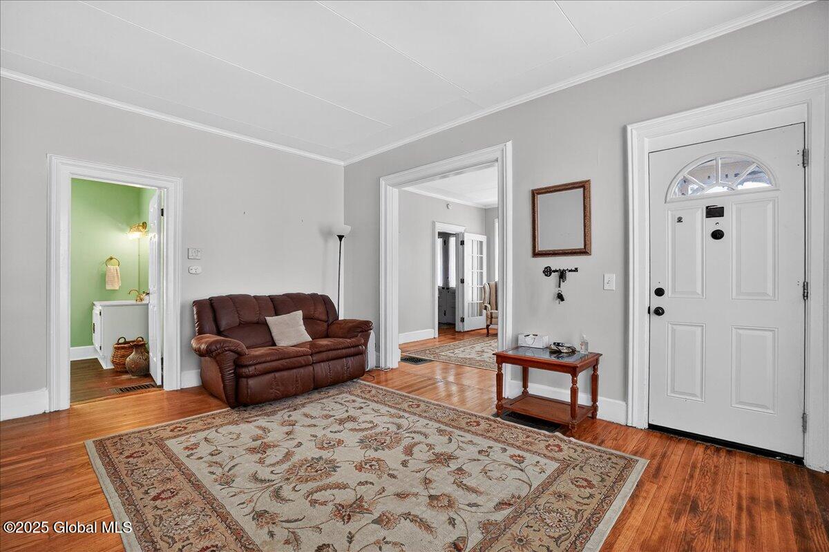 302 S William Street Johnstown NY 12095