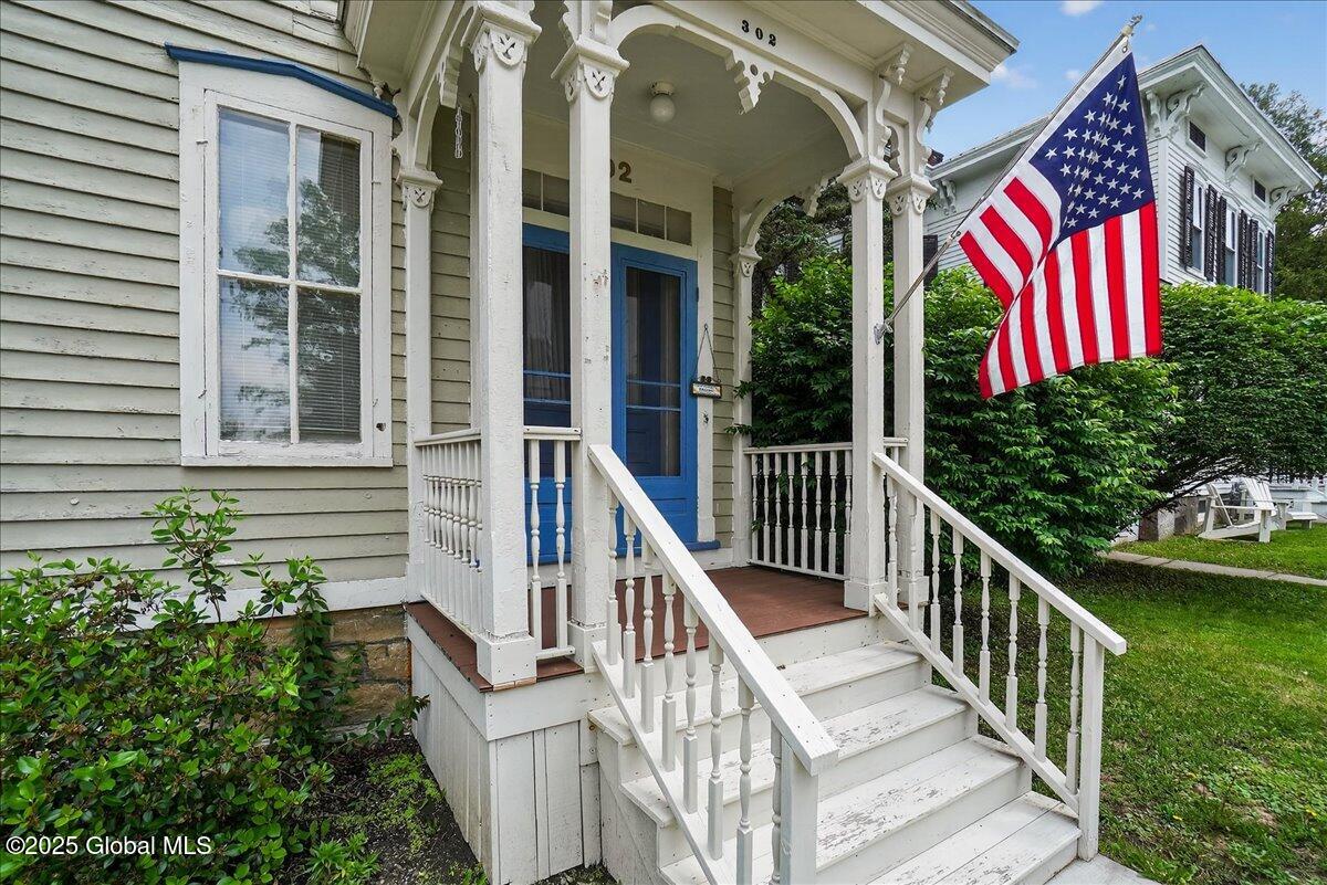 302 S William Street Johnstown NY 12095