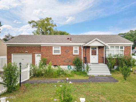 3257 Mcdonald Avenue Schenectady NY 12304
