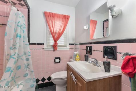 3257 Mcdonald Avenue Schenectady NY 12304