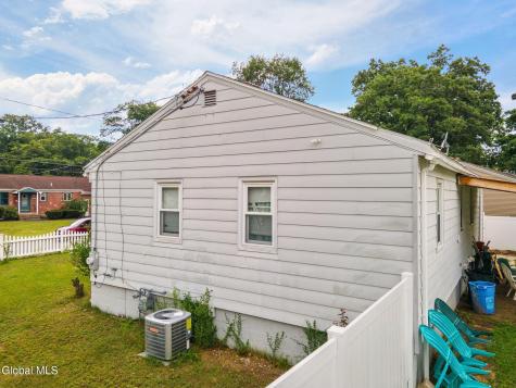 3257 Mcdonald Avenue Schenectady NY 12304