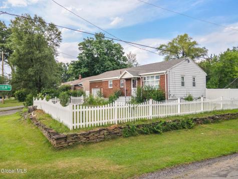 3257 Mcdonald Avenue Schenectady NY 12304