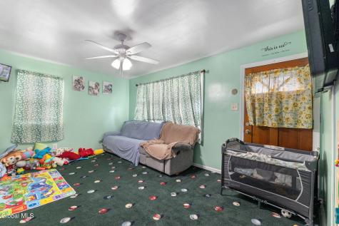 3257 Mcdonald Avenue Schenectady NY 12304
