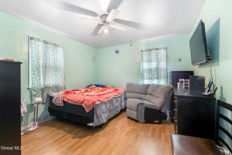 3257 Mcdonald Avenue Schenectady NY 12304
