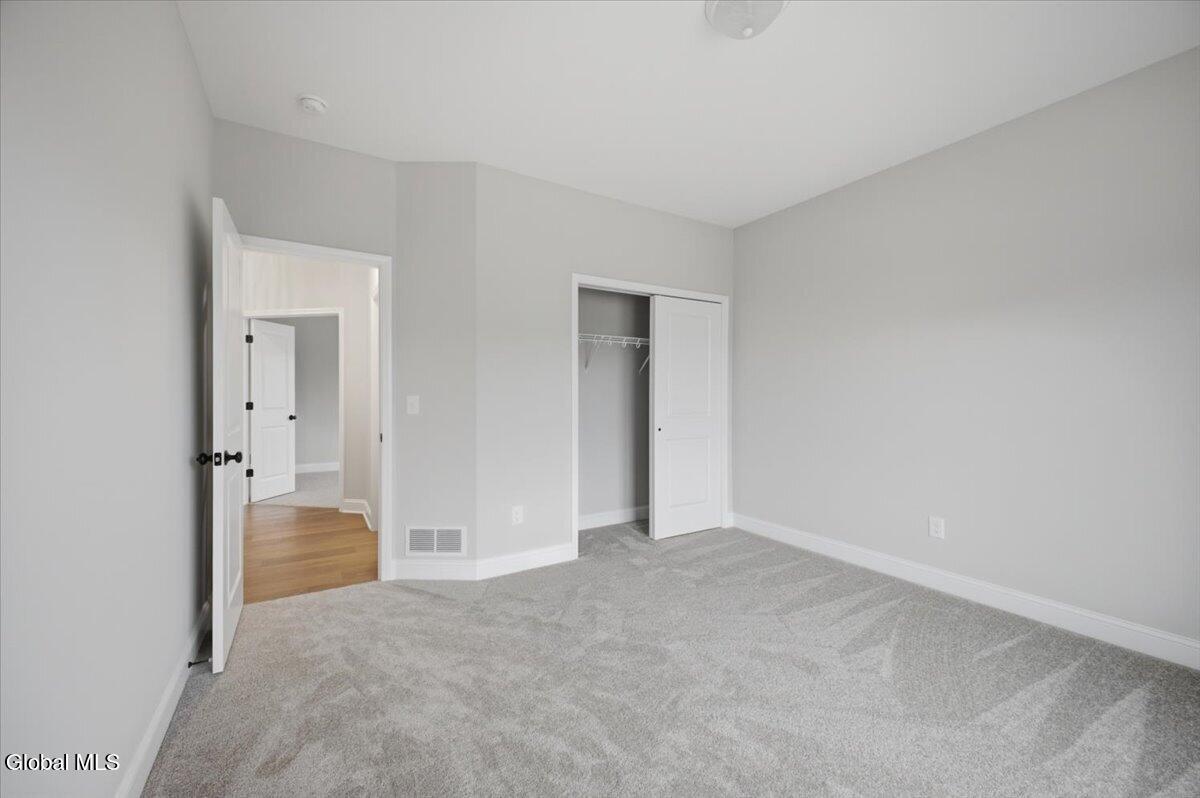 6 Clover Leaf Drive Halfmoon NY 12065