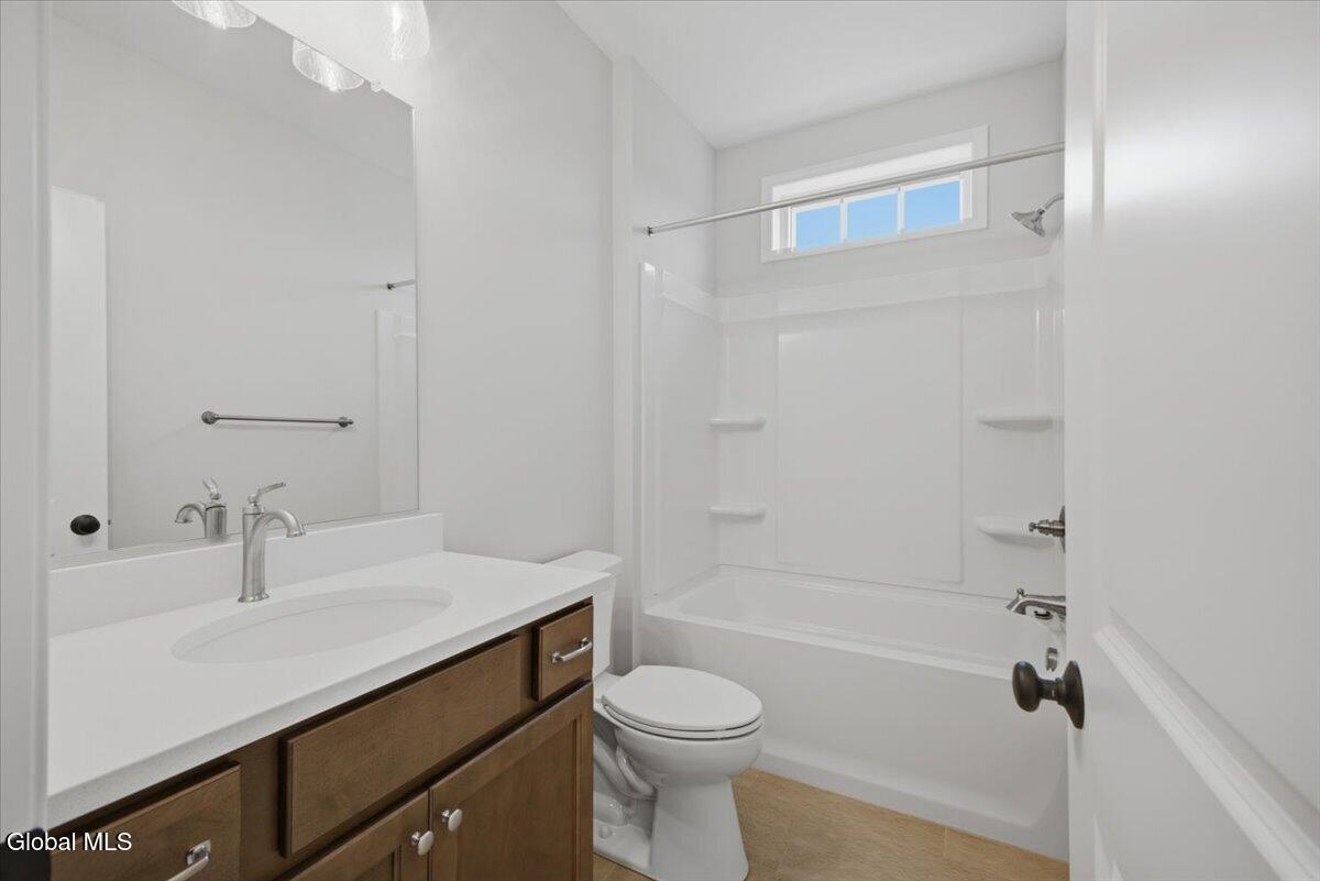 6 Clover Leaf Drive Halfmoon NY 12065